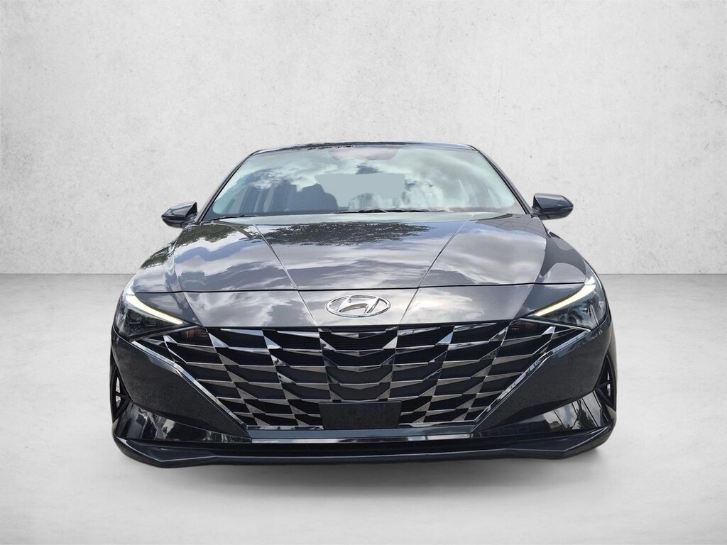 Used 2023 Hyundai Elantra Limited Sedan
