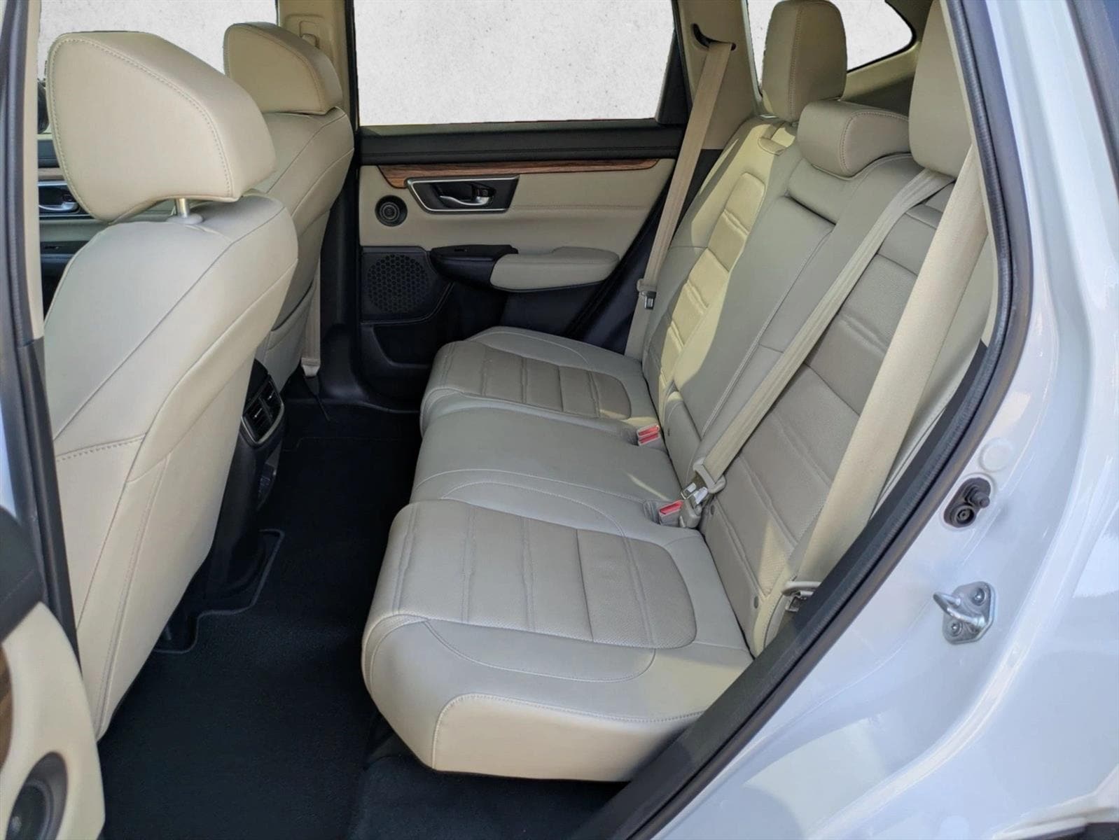 2021 Honda CR-V Touring - Photo 19