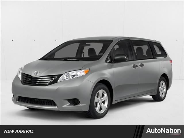 2014 Toyota Sienna LE V6 8-Passenger's photo