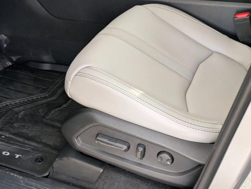 New 2025 Honda Pilot Touring SUV