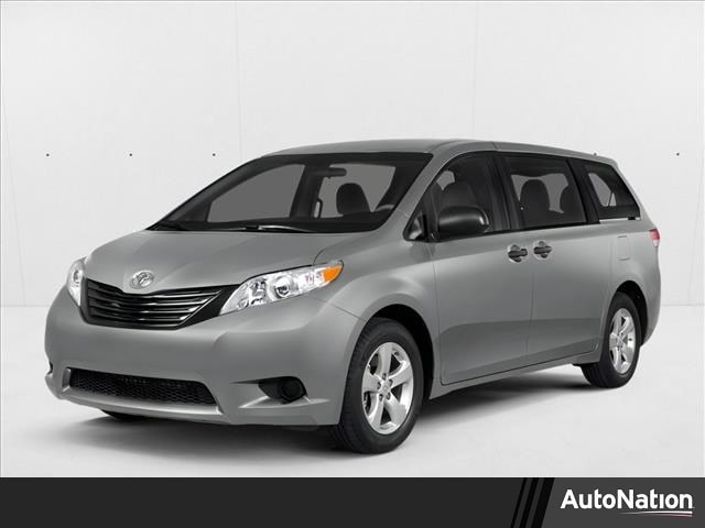 2014 Toyota Sienna LE V6 8-Passenger's photo