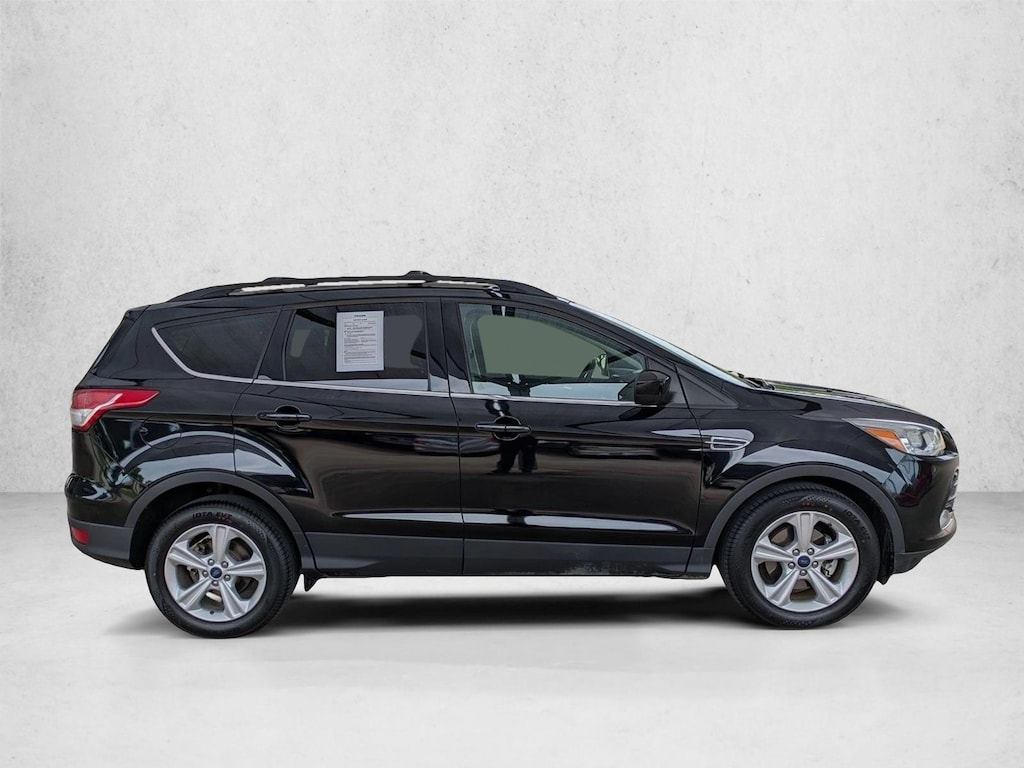 Used 2016 Ford Escape SE SUV