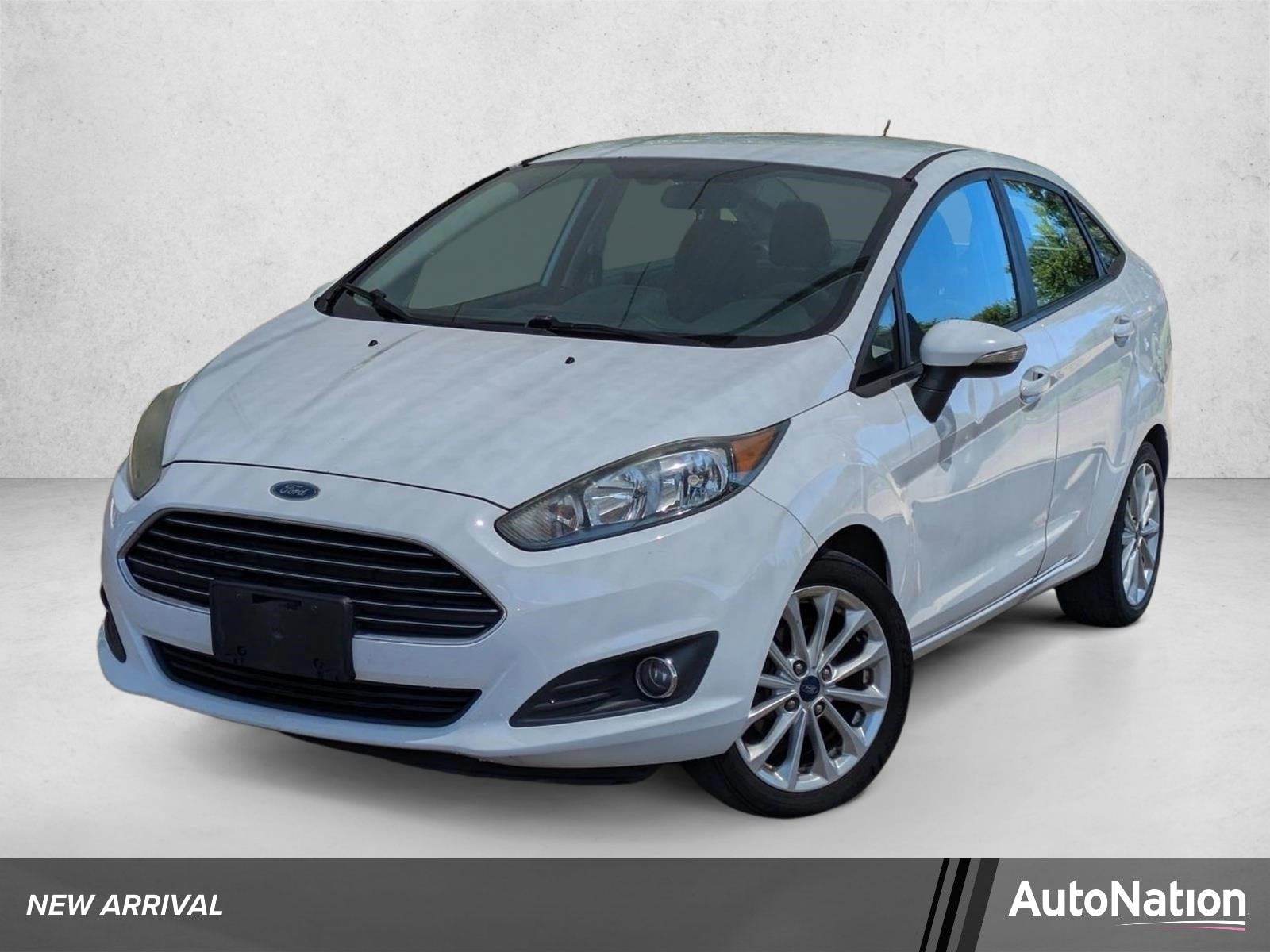 2014 Ford Fiesta SE Sedan's photo