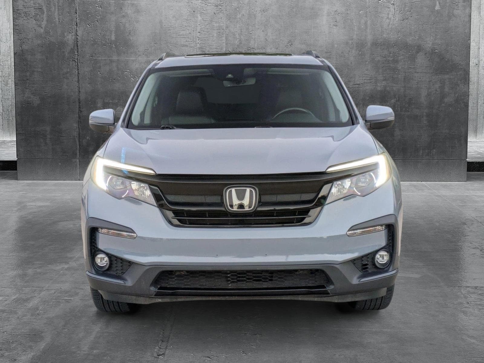 Used 2022 Honda Pilot SE with VIN 5FNYF5H21NB022814 for sale in Lewisville, TX