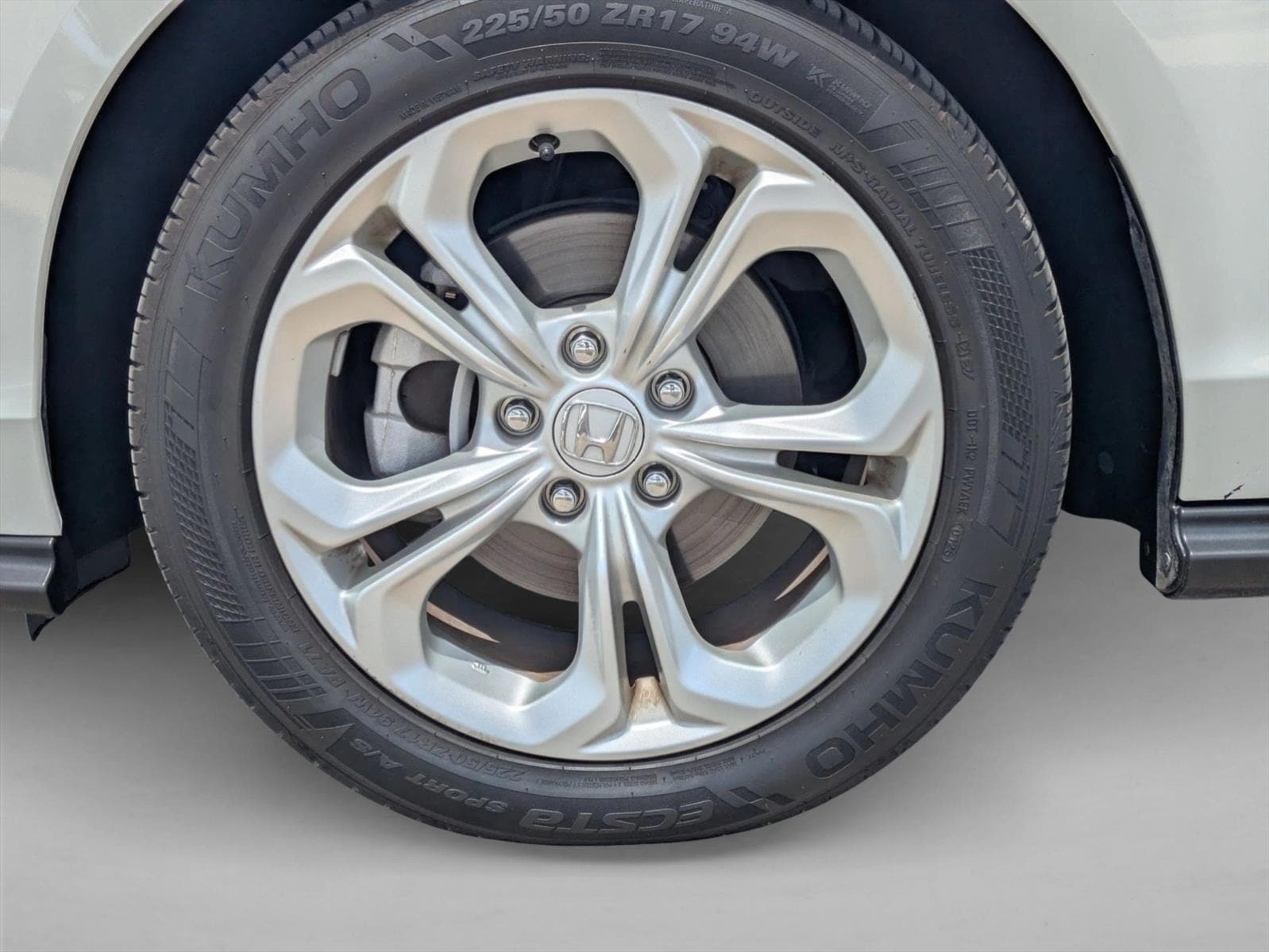 2023 Honda Accord LX - Photo 9