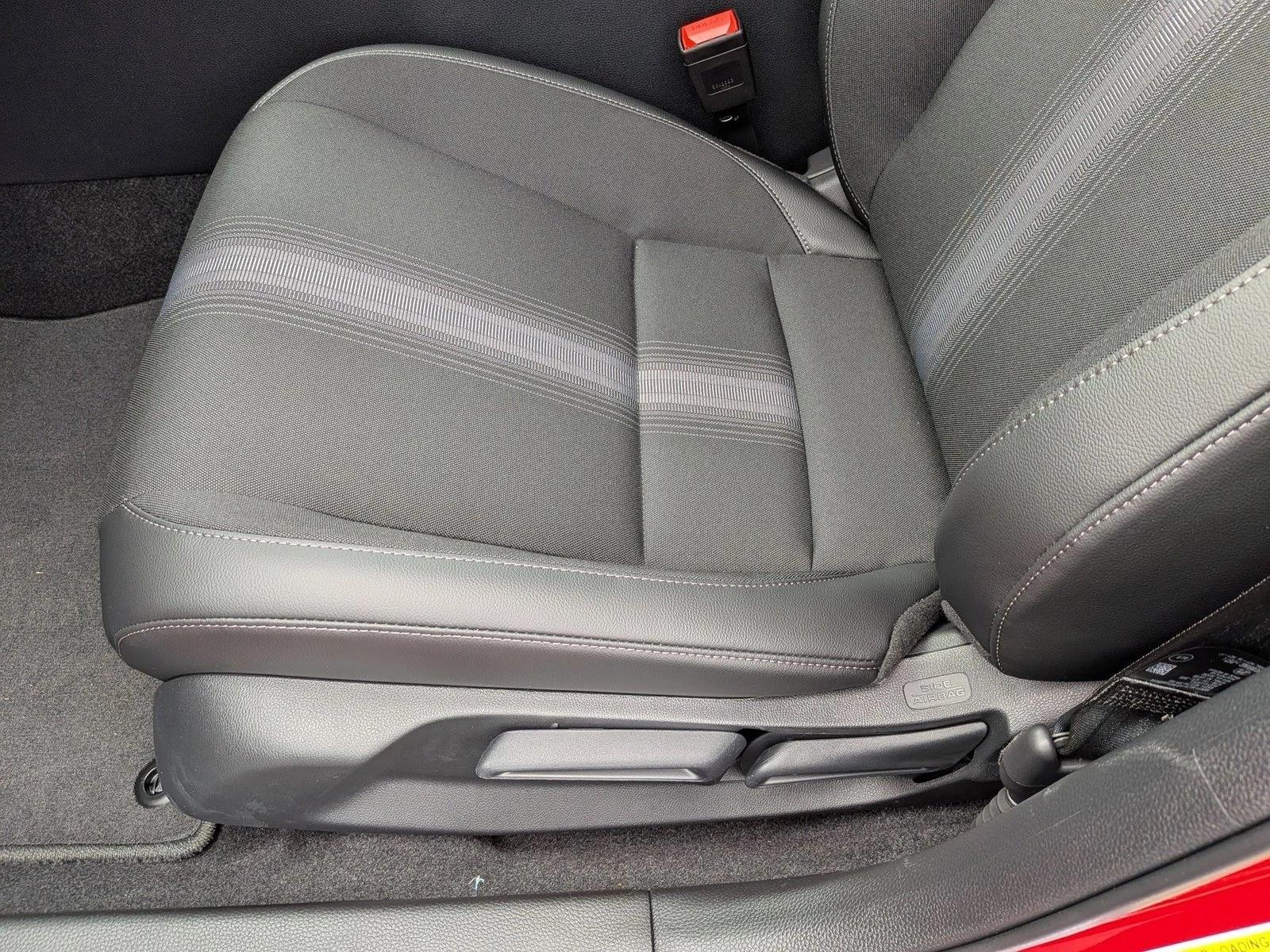 2026 Honda Civic Sport Hatchback photo 4