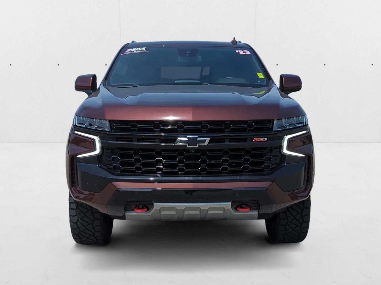 2023 Chevrolet Suburban Z71 photo 2