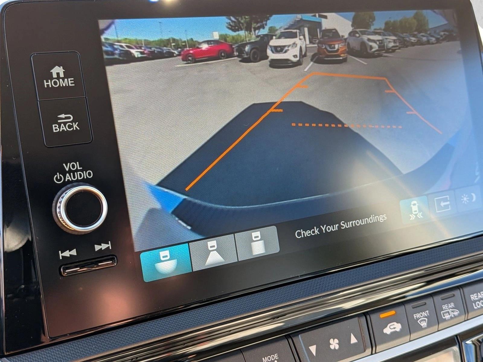 2026 Honda Odyssey Touring - Photo 12