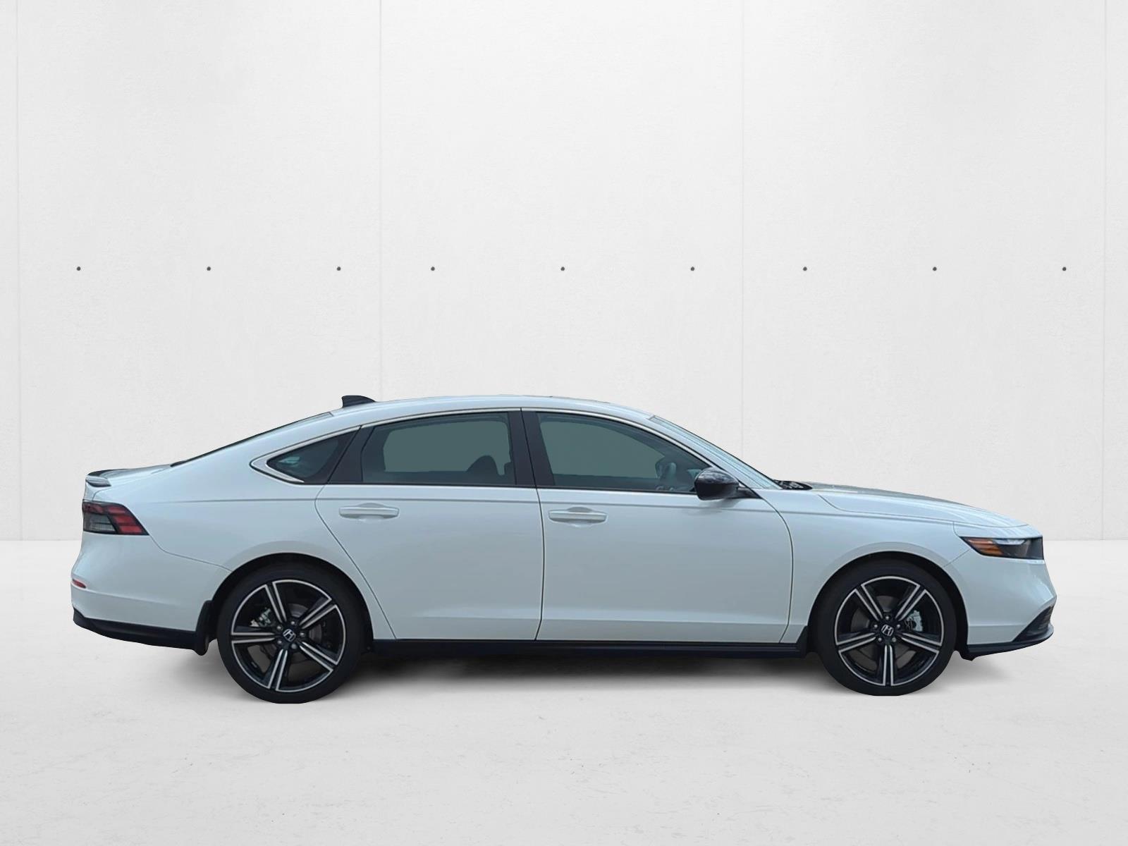 2025 Honda Accord Hybrid Sport photo 3