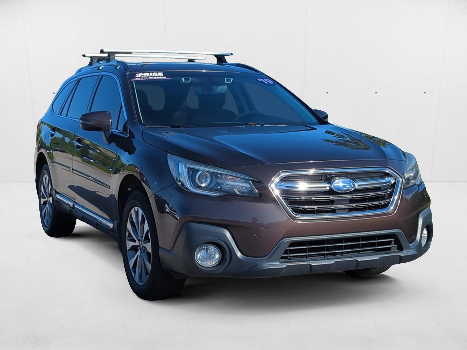 2019 Subaru Outback 2.5i Touring photo 3