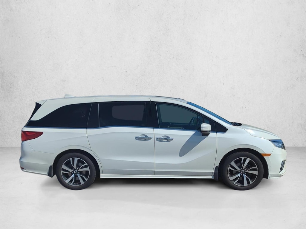 Used 2018 Honda Odyssey Elite Van