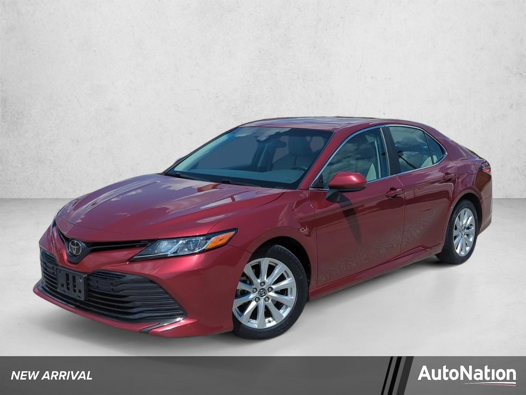 Used 2018 Toyota Camry LE Sedan