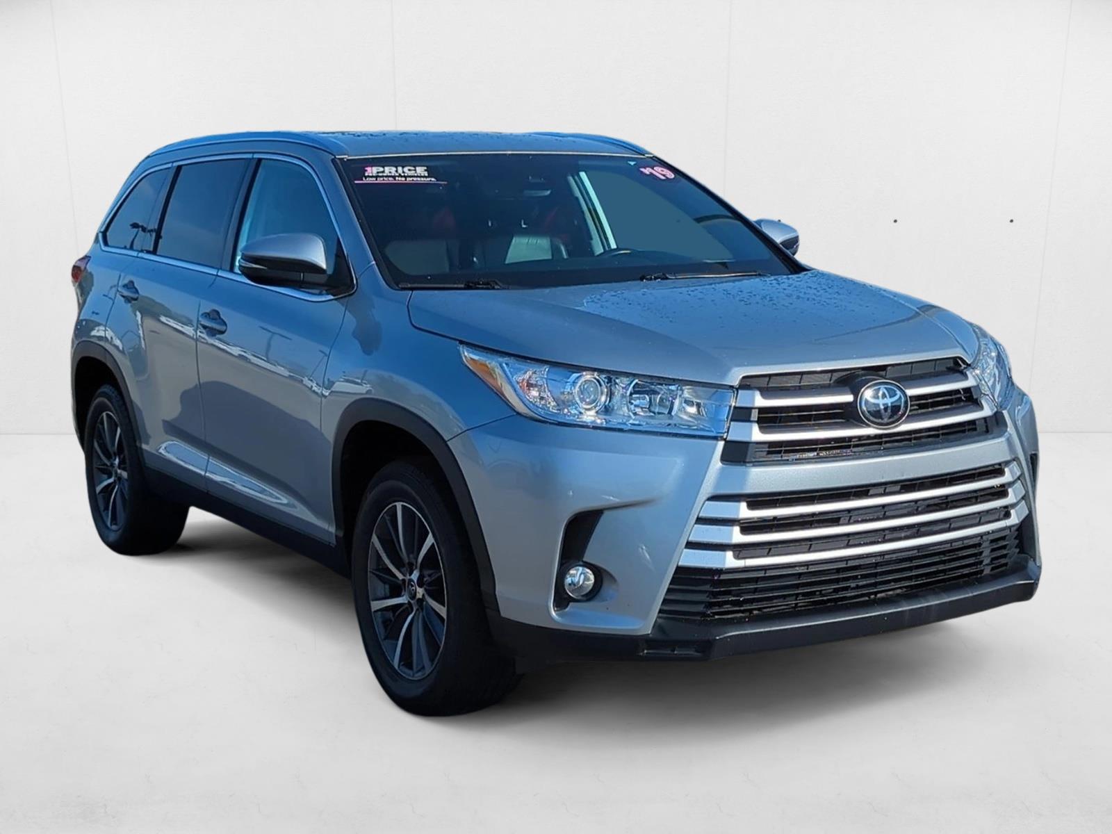 2019 Toyota Highlander XLE photo 3