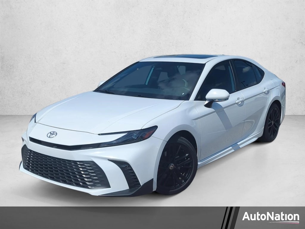 Used 2025 Toyota Camry SE Sedan