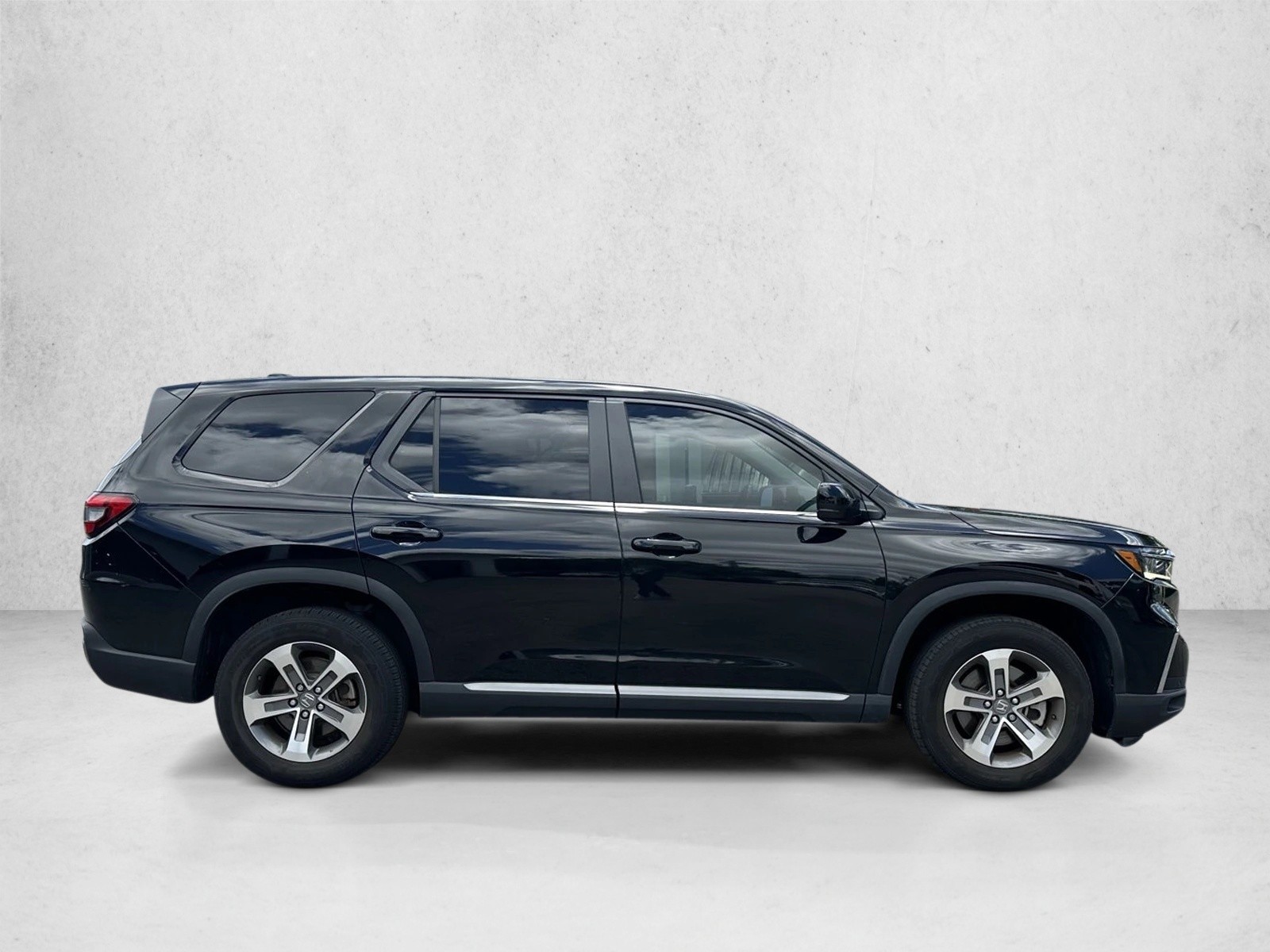 Used 2023 Honda Pilot EX-L 7 Passenger SUV