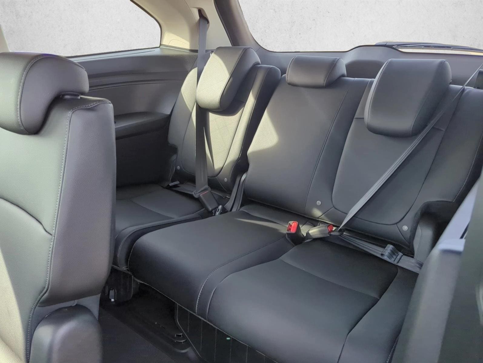 2026 Honda Odyssey EX-L - Photo 16