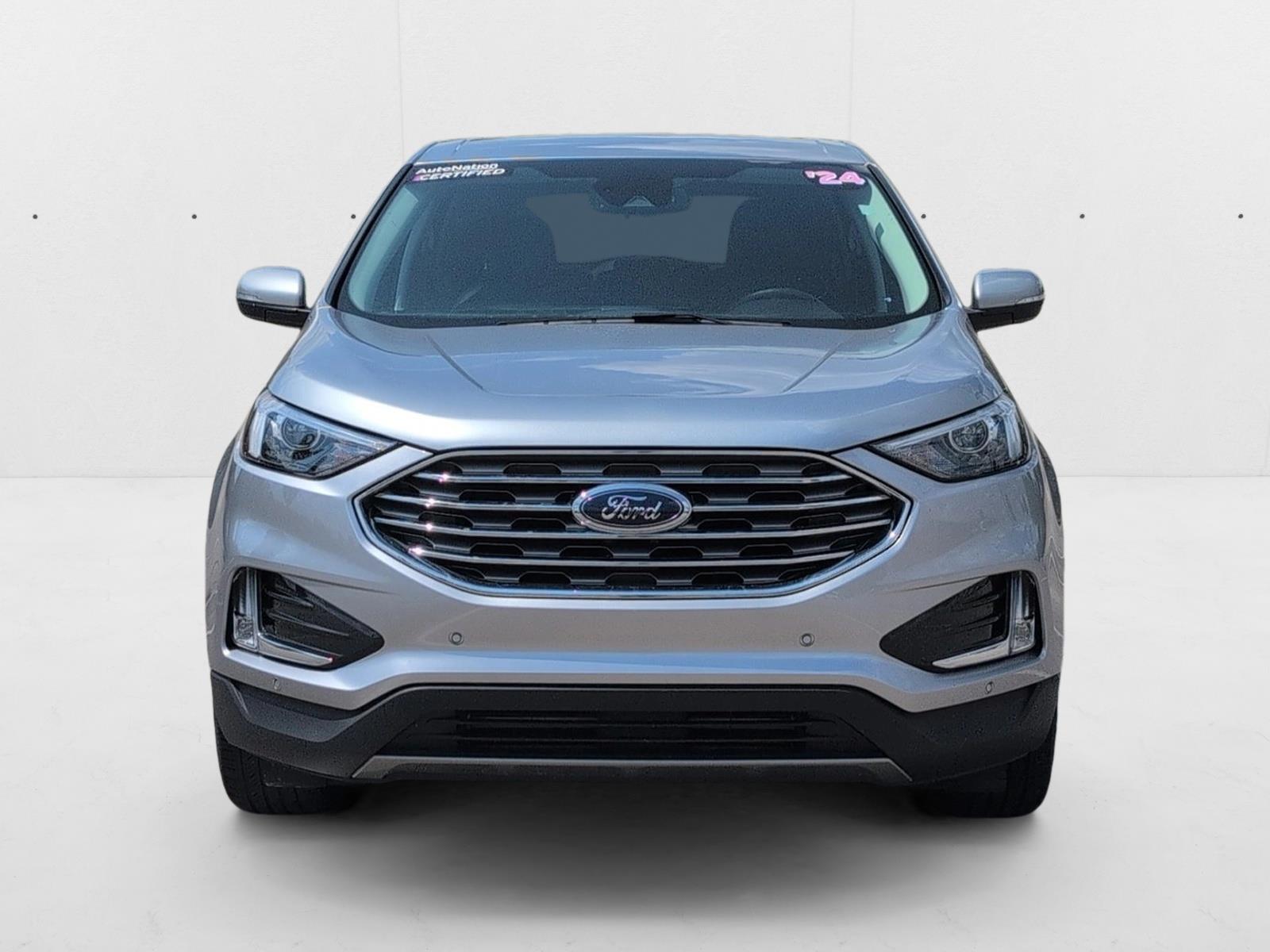 2024 Ford Edge Titanium photo 2
