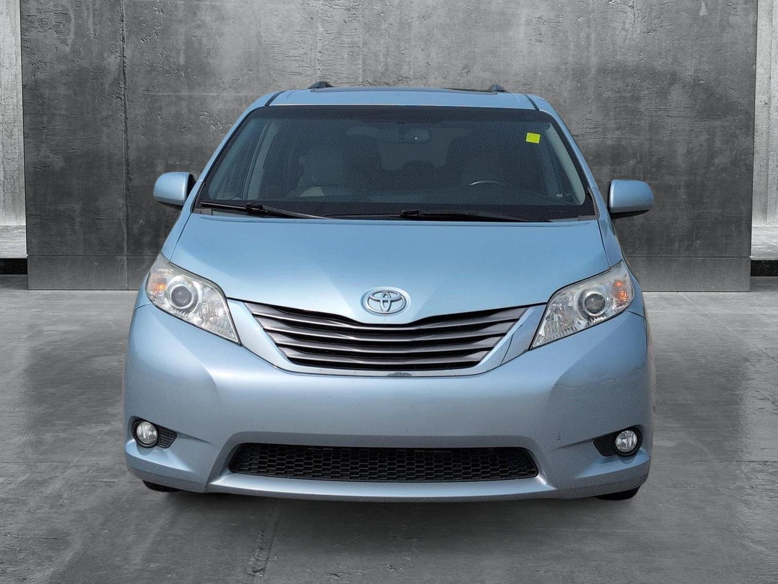 Used 2015 Toyota Sienna XLE with VIN 5TDYK3DC9FS550225 for sale in Memphis, TN