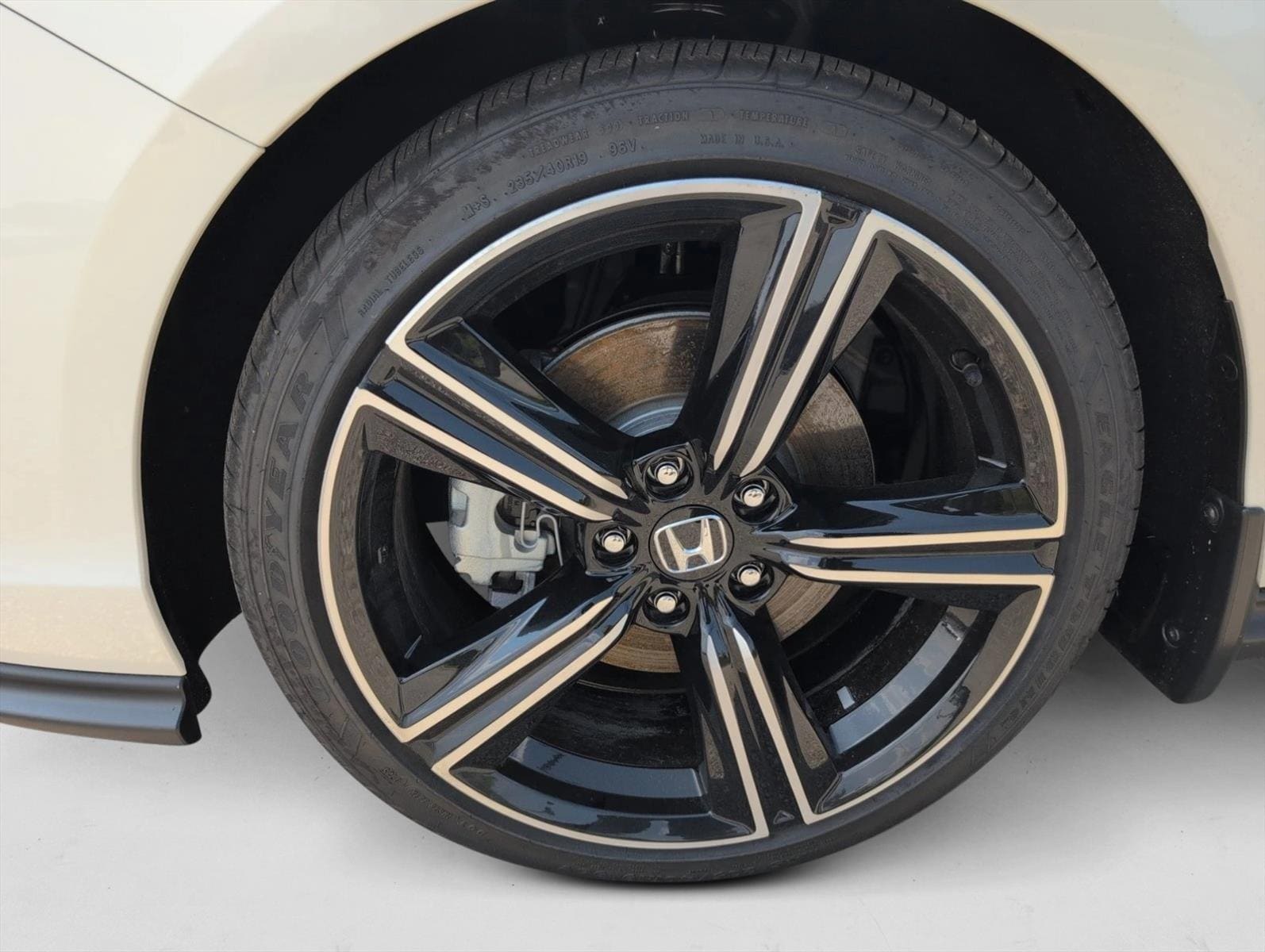 2025 Honda Accord Hybrid Sport - Photo 18