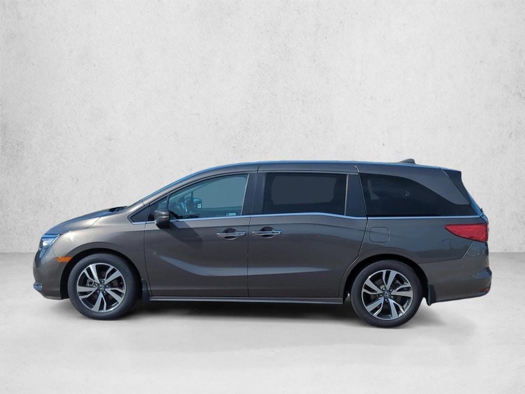 Certified 2023 Honda Odyssey Touring Van
