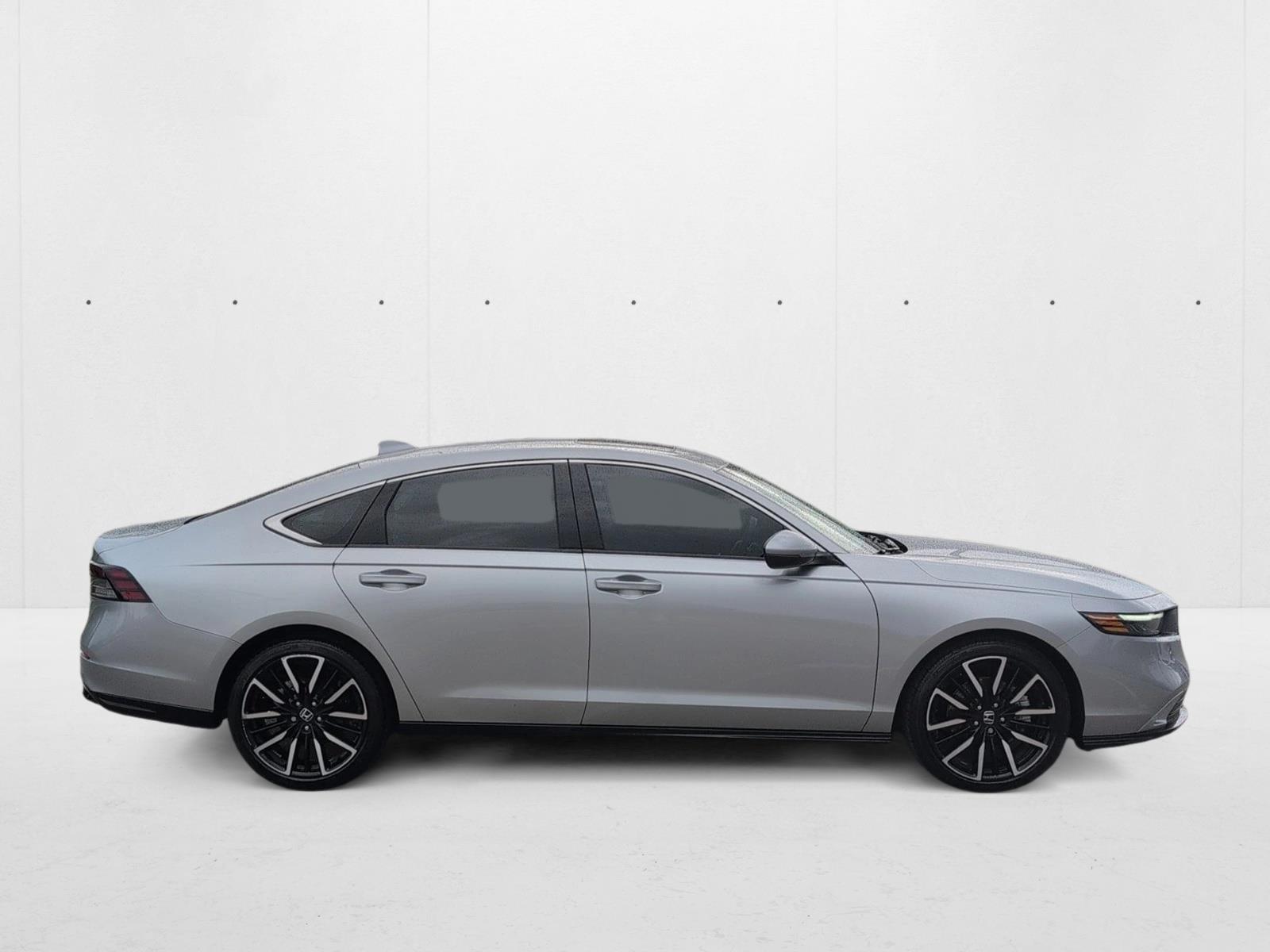 2024 Honda Accord Hybrid Touring photo 4