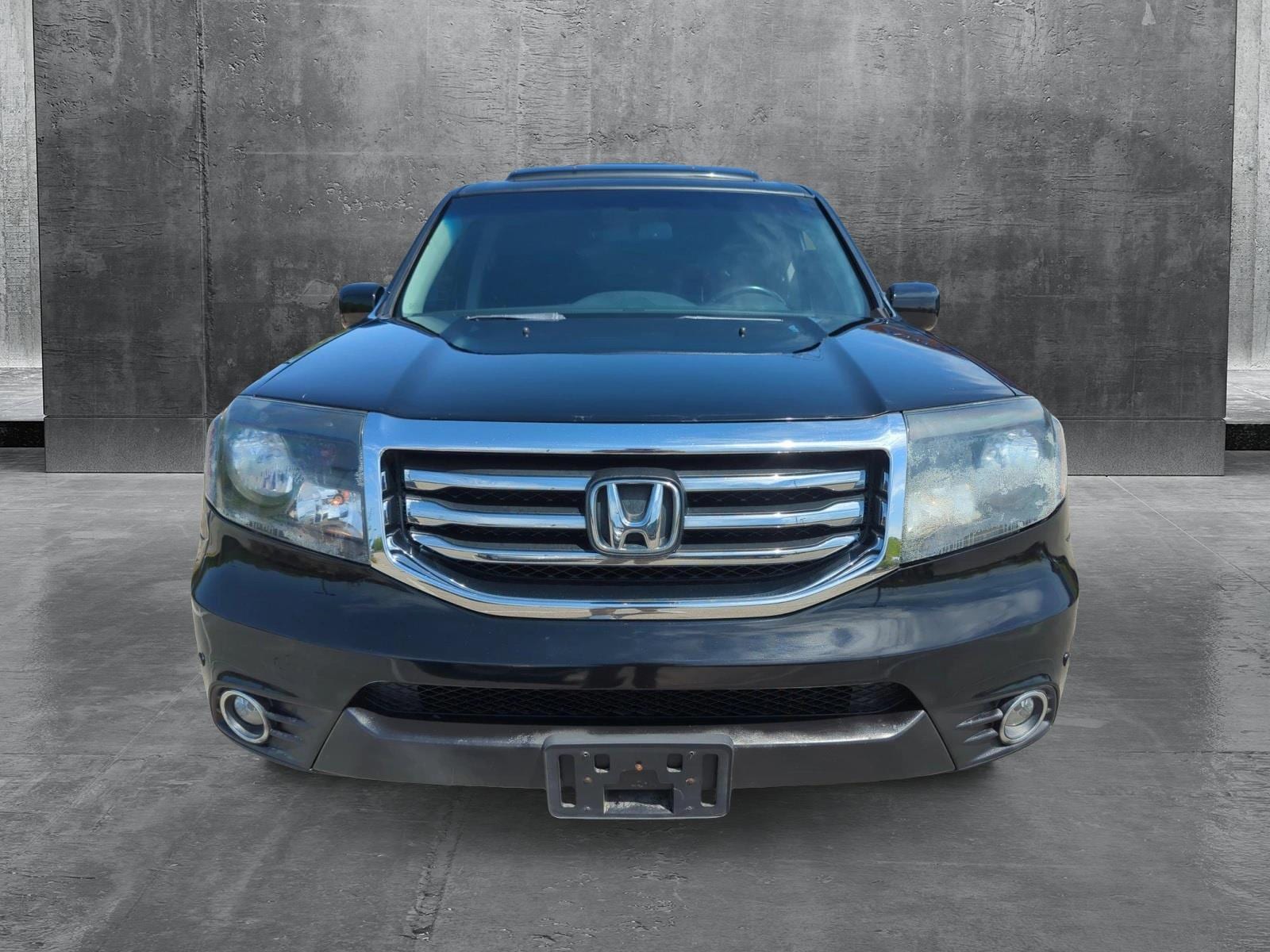 Used 2015 Honda Pilot Touring with VIN 5FNYF3H90FB003156 for sale in Memphis, TN