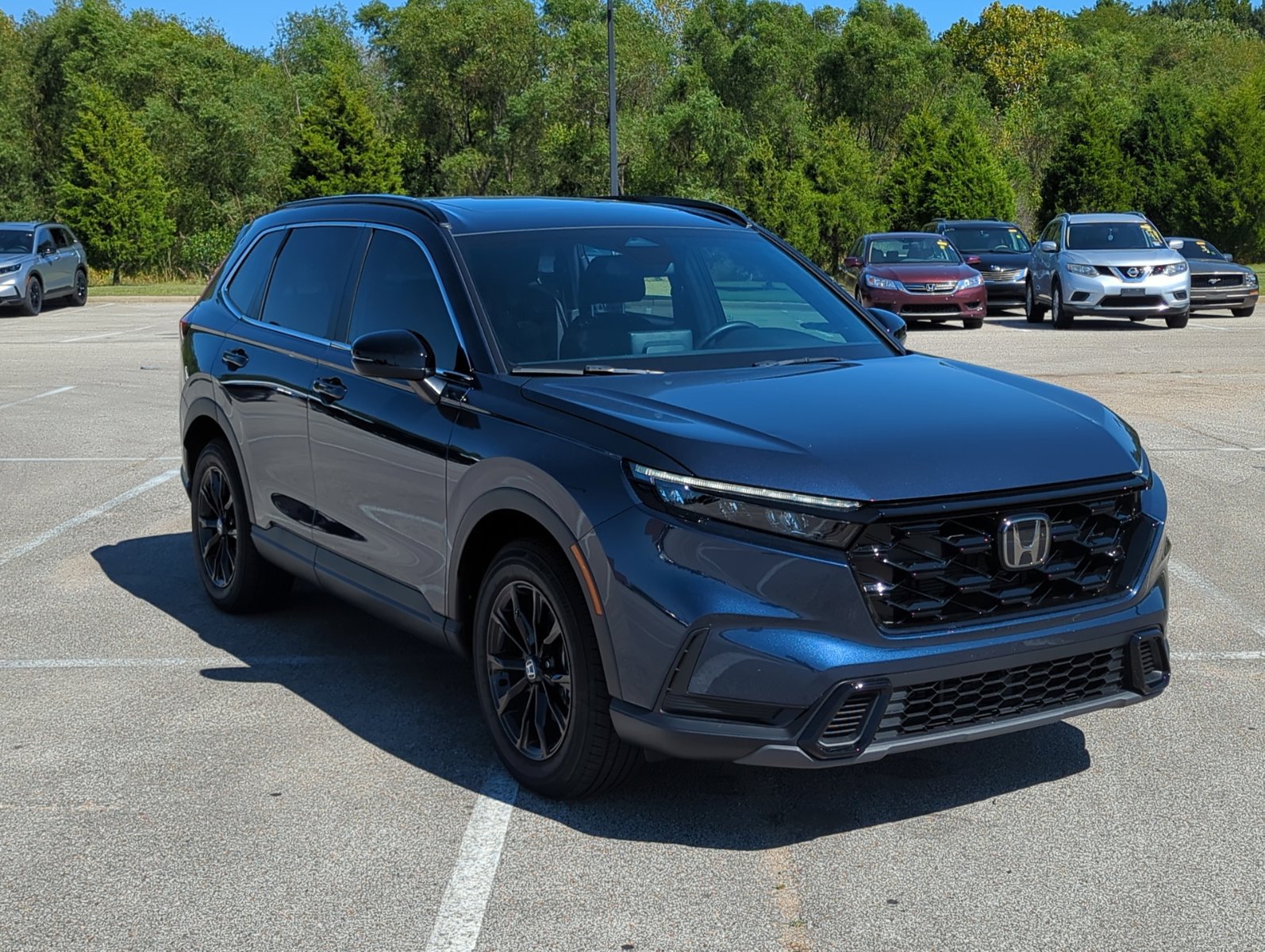 2025 Honda CR-V Hybrid Sport photo 2