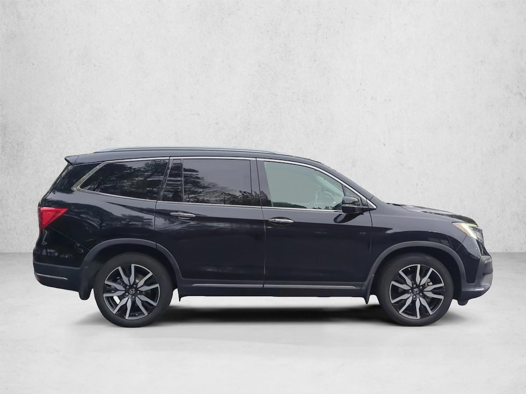 Used 2019 Honda Pilot Touring 7-Passenger FWD SUV