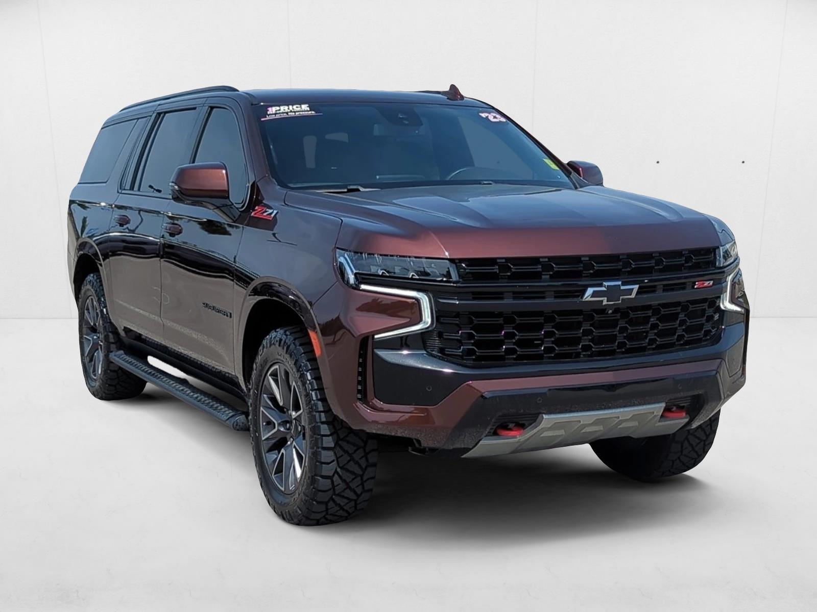 2023 Chevrolet Suburban Z71 photo 3