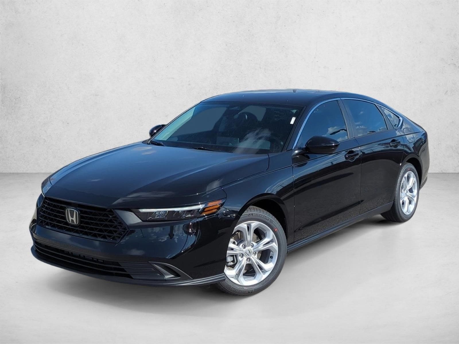 2025 Honda Accord LX's photo