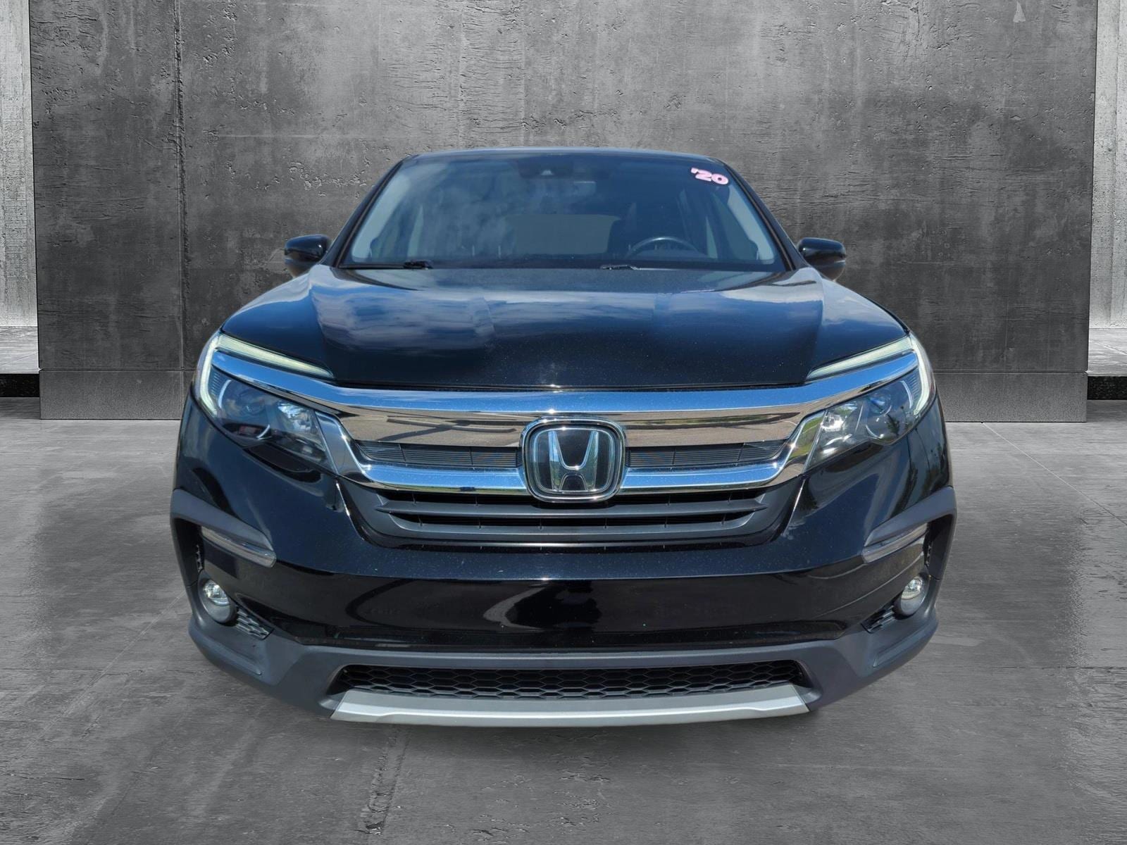 Used 2020 Honda Pilot EX-L with VIN 5FNYF6H57LB067446 for sale in Memphis, TN