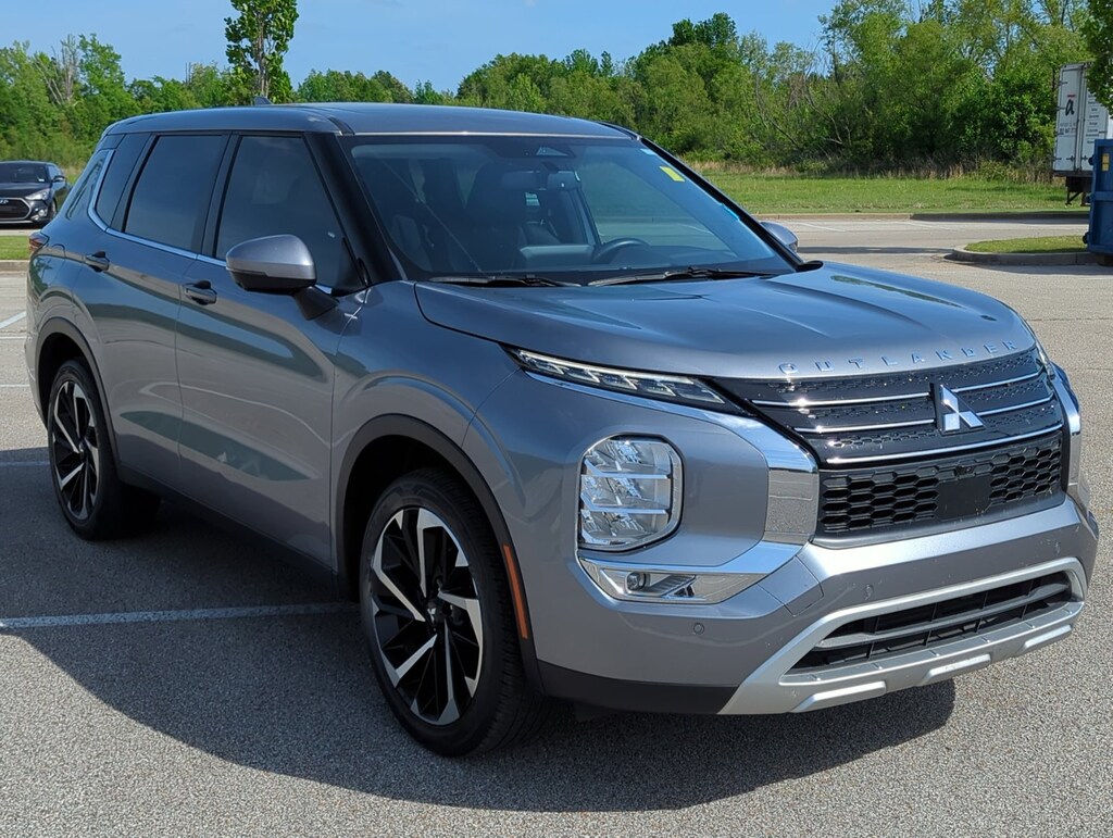 Used 2023 Mitsubishi Outlander SE SUV