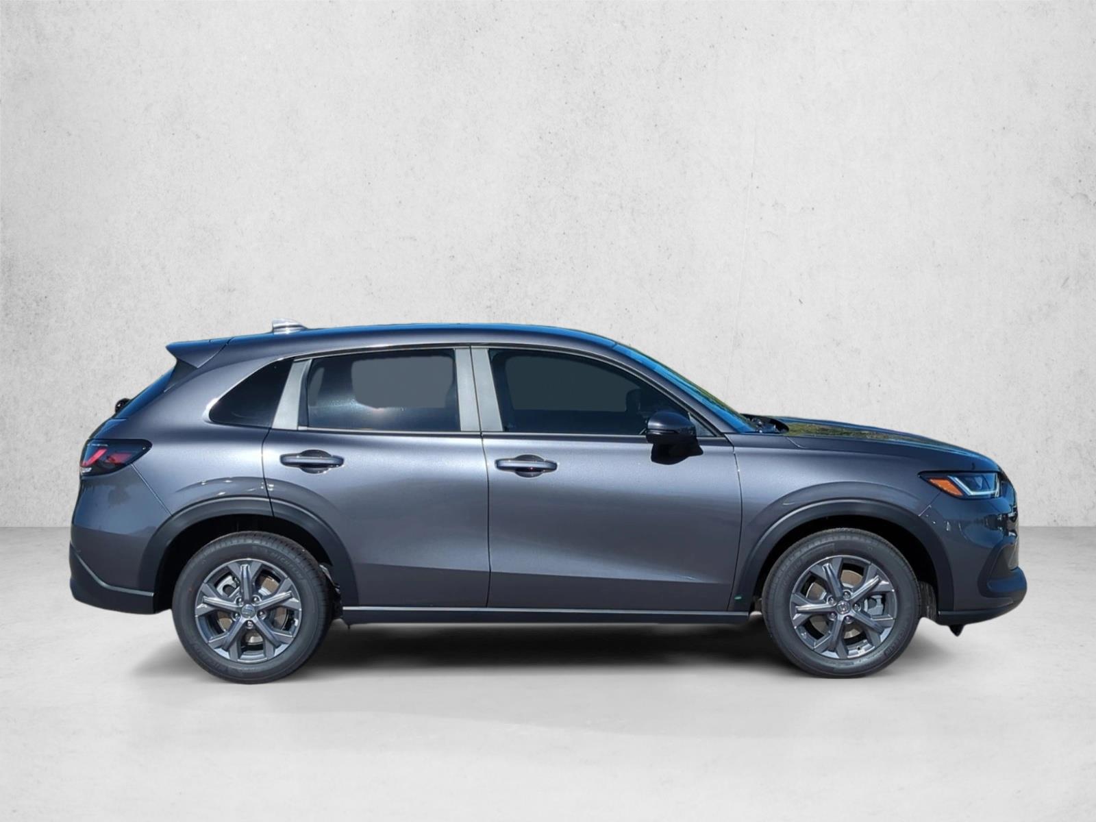 2026 Honda HR-V LX photo 4