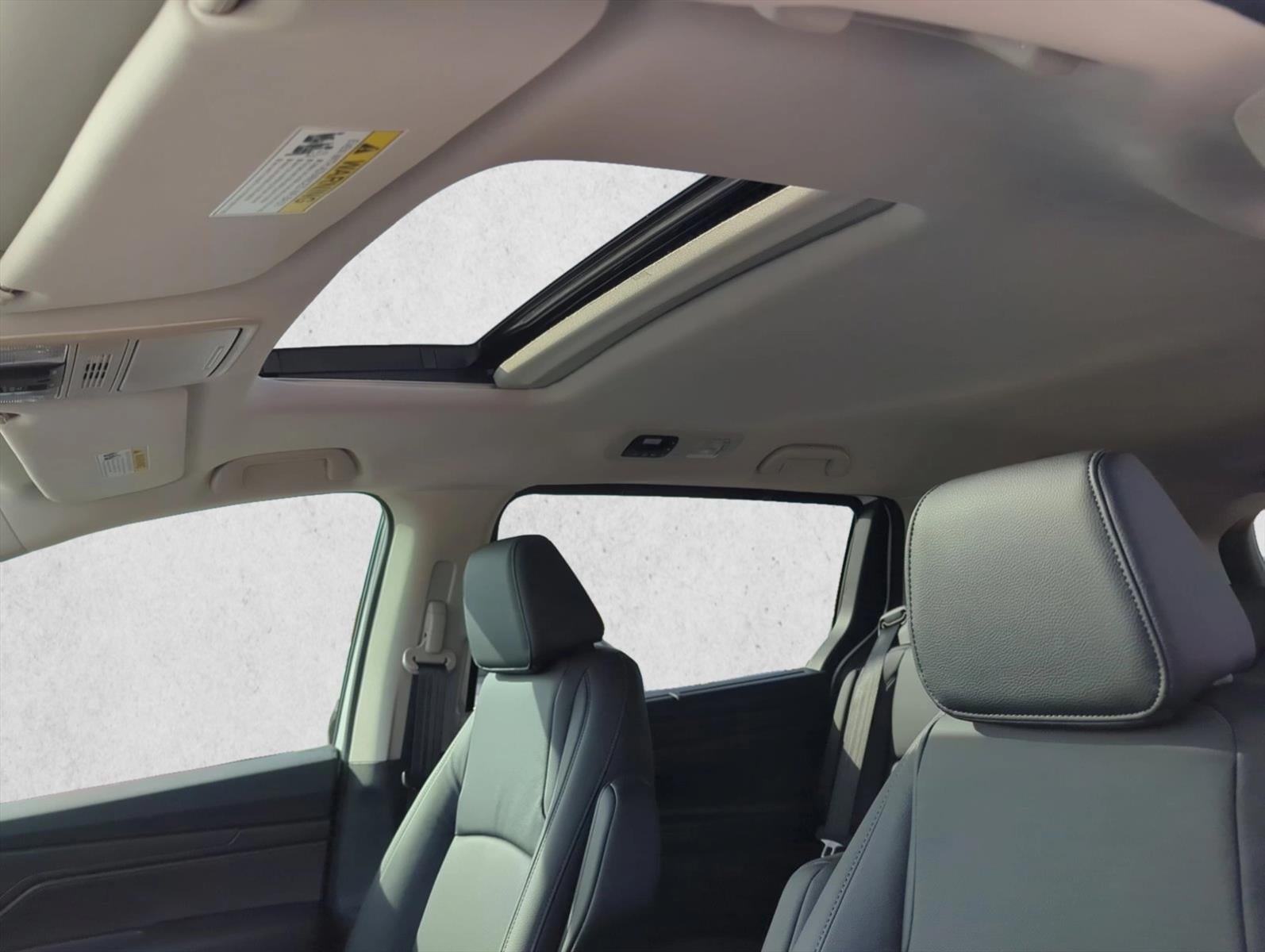 2026 Honda Odyssey EX-L - Photo 17