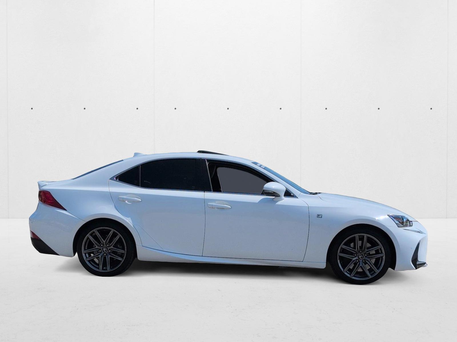 2020 Lexus IS 350 F SPORT photo 4