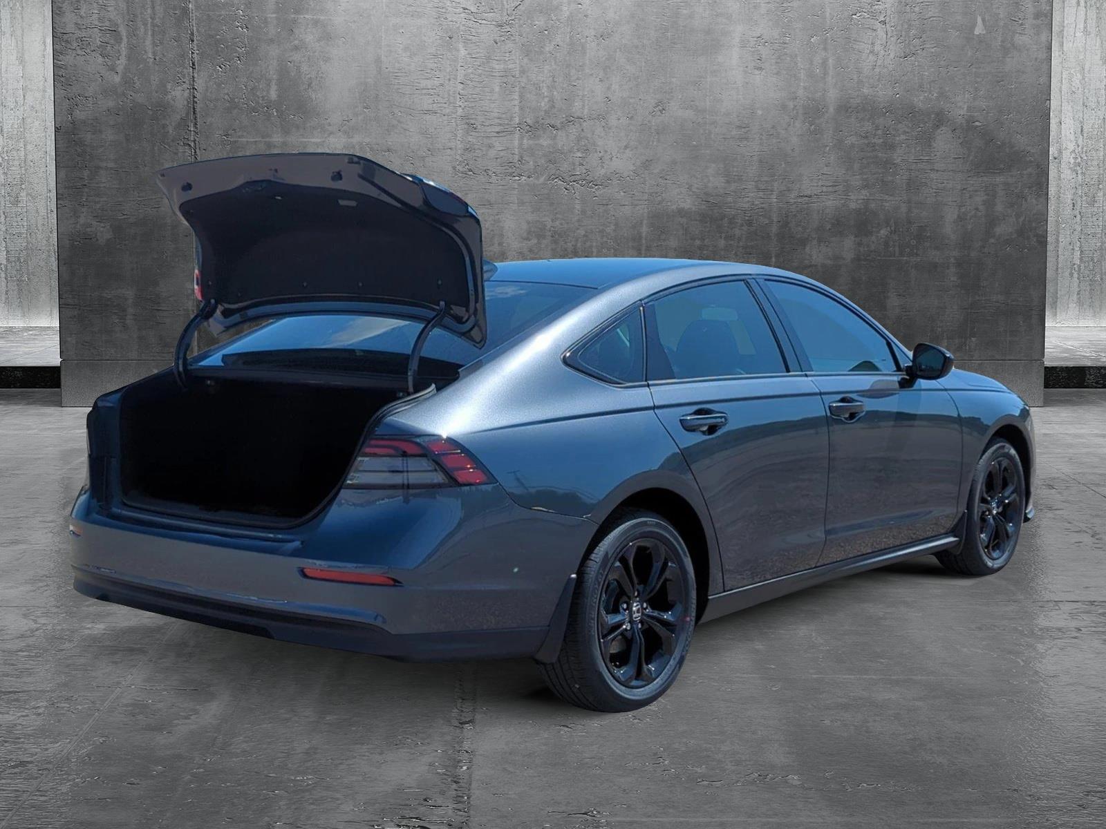 2025 Honda Accord SE photo 2