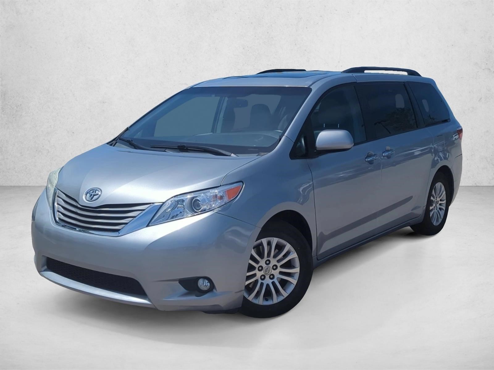 2016 Toyota Sienna XLE