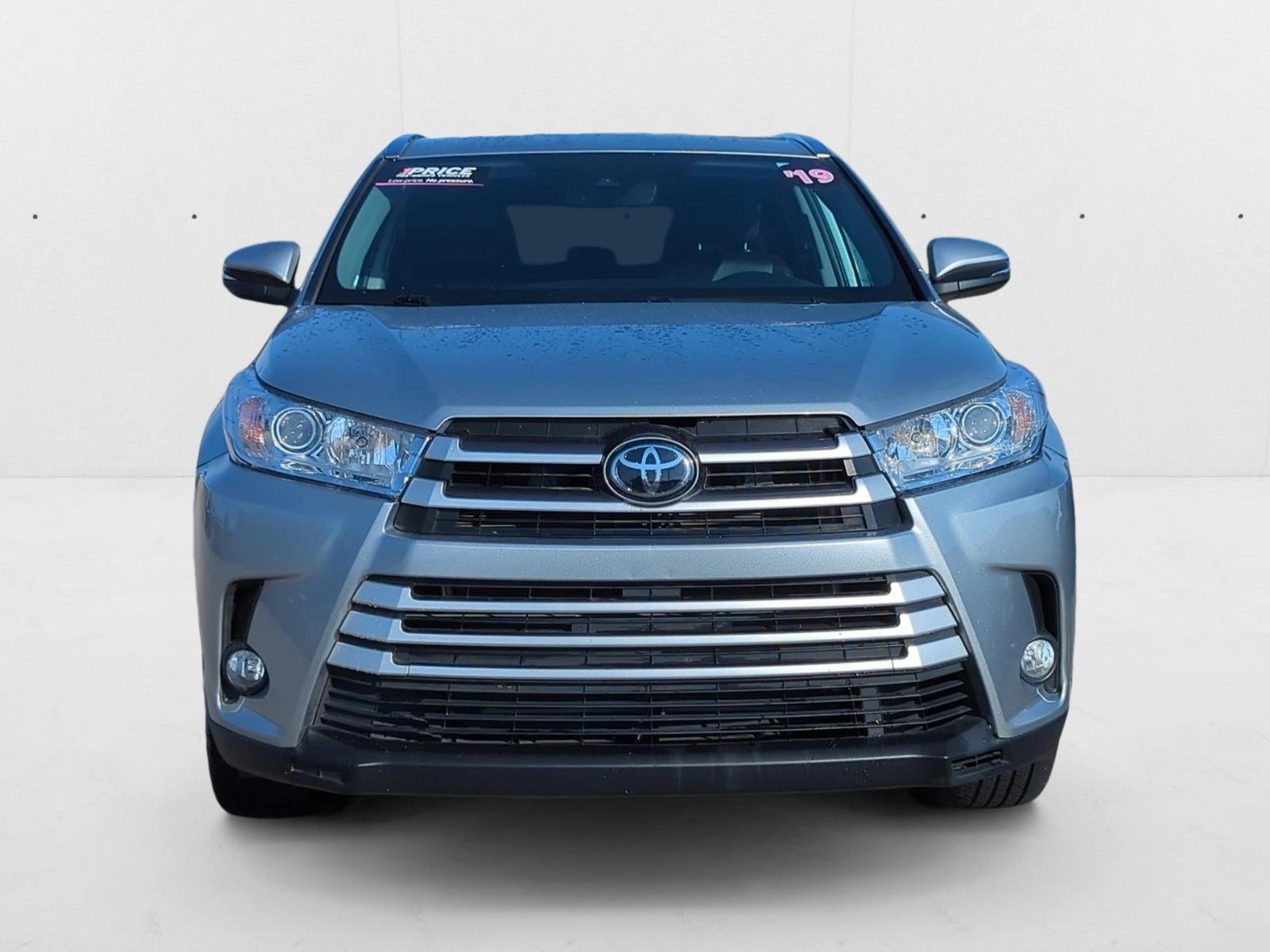 2019 Toyota Highlander XLE photo 2