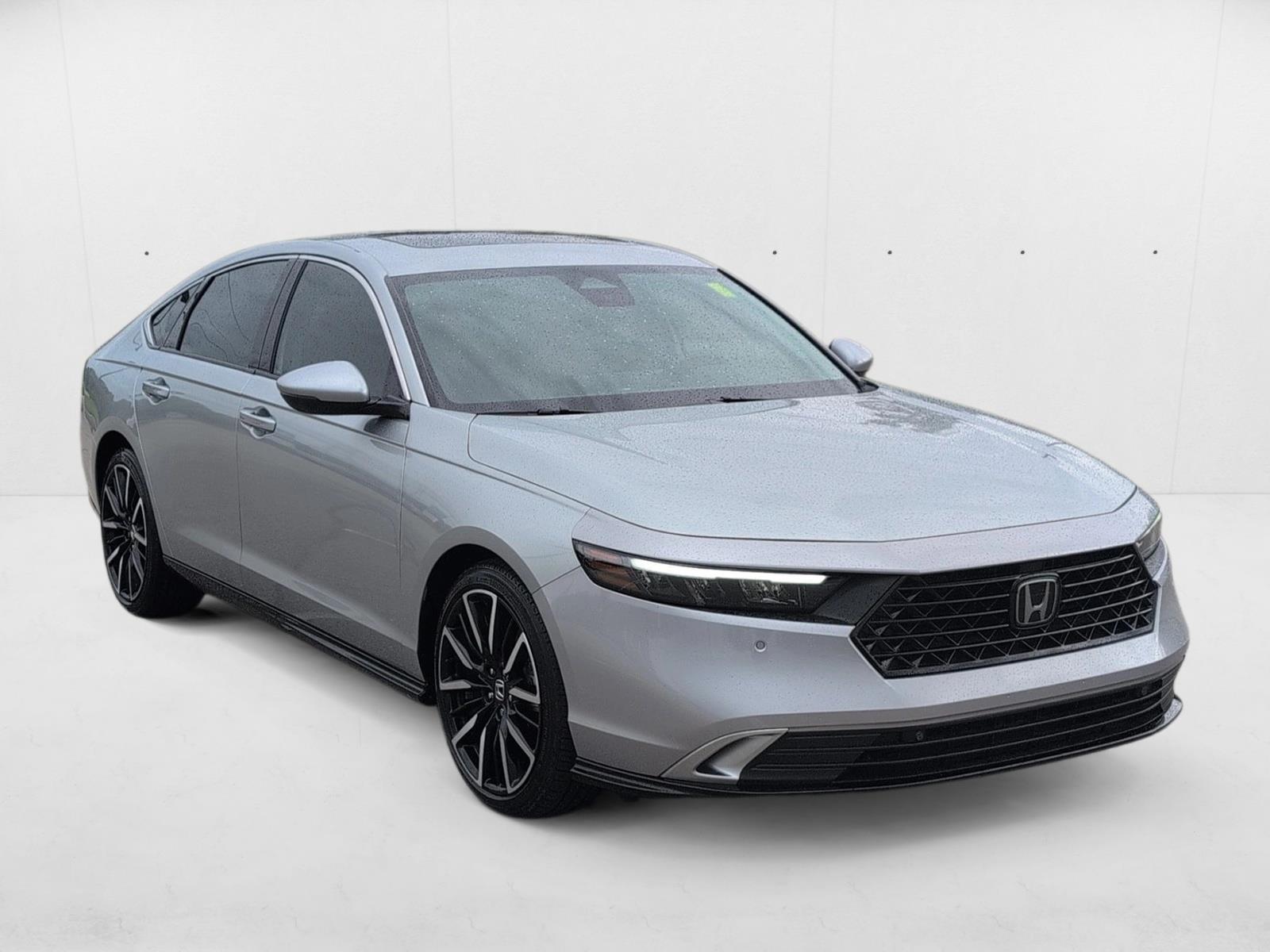 2024 Honda Accord Hybrid Touring photo 3