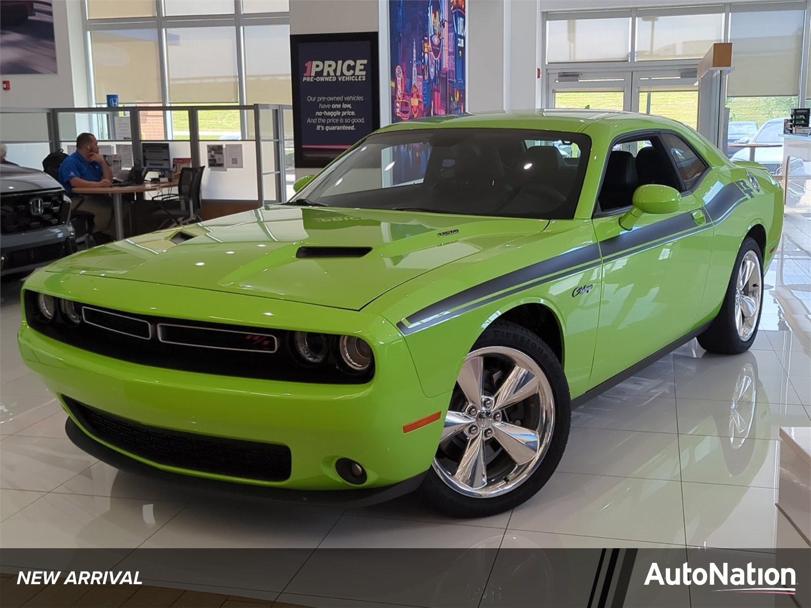2015 Dodge Challenger R/T Plus's photo