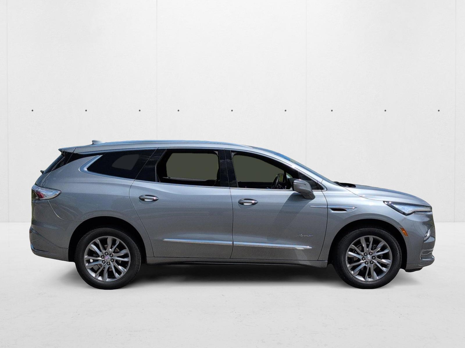 2023 Buick Enclave Avenir photo 4