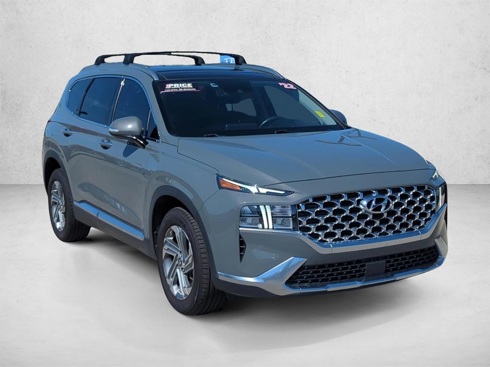 2022 Hyundai Santa Fe SEL Premium photo 3