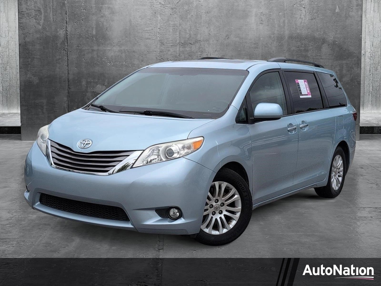 2015 Toyota Sienna