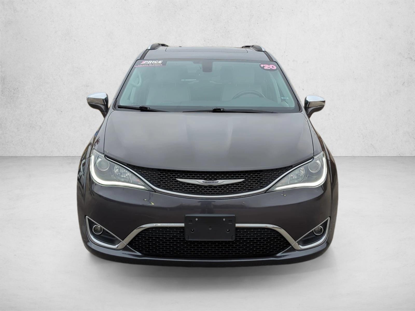 2020 Chrysler Pacifica Limited photo 2
