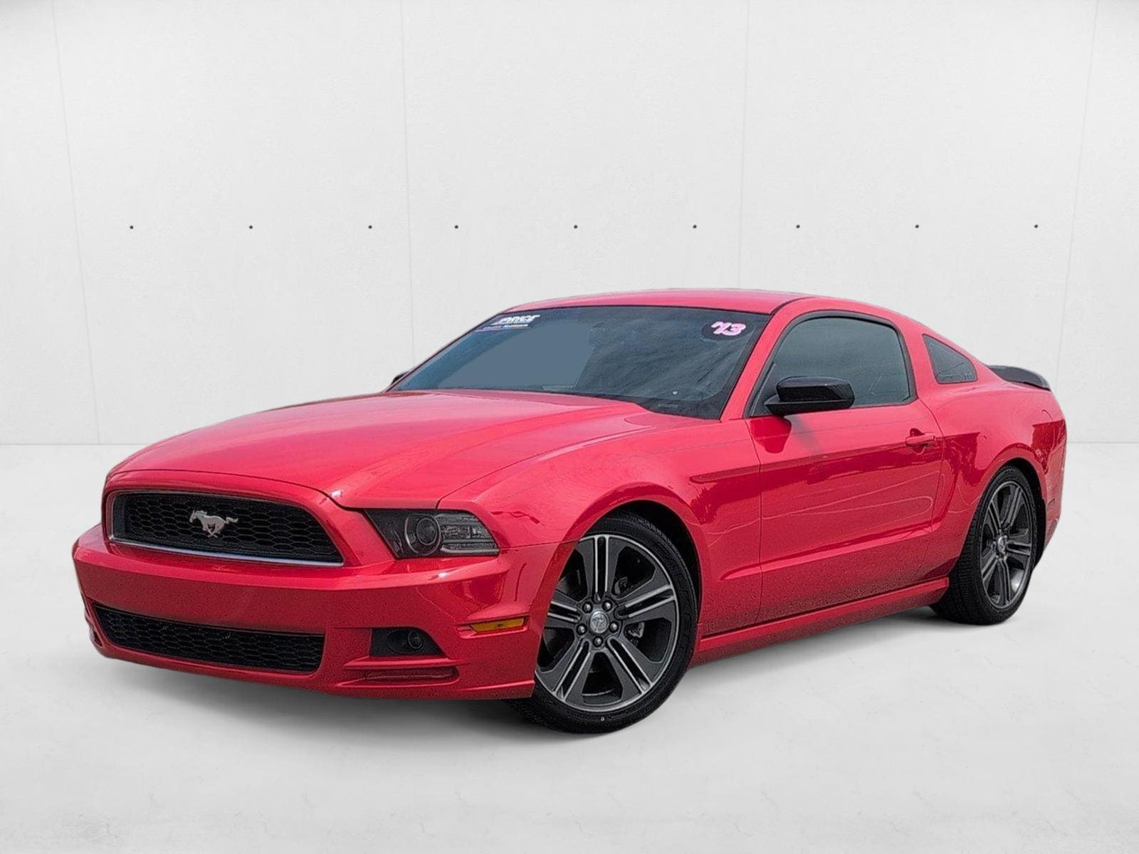 Used 2013 Ford Mustang V6 with VIN 1ZVBP8AMXD5277023 for sale in Memphis, TN