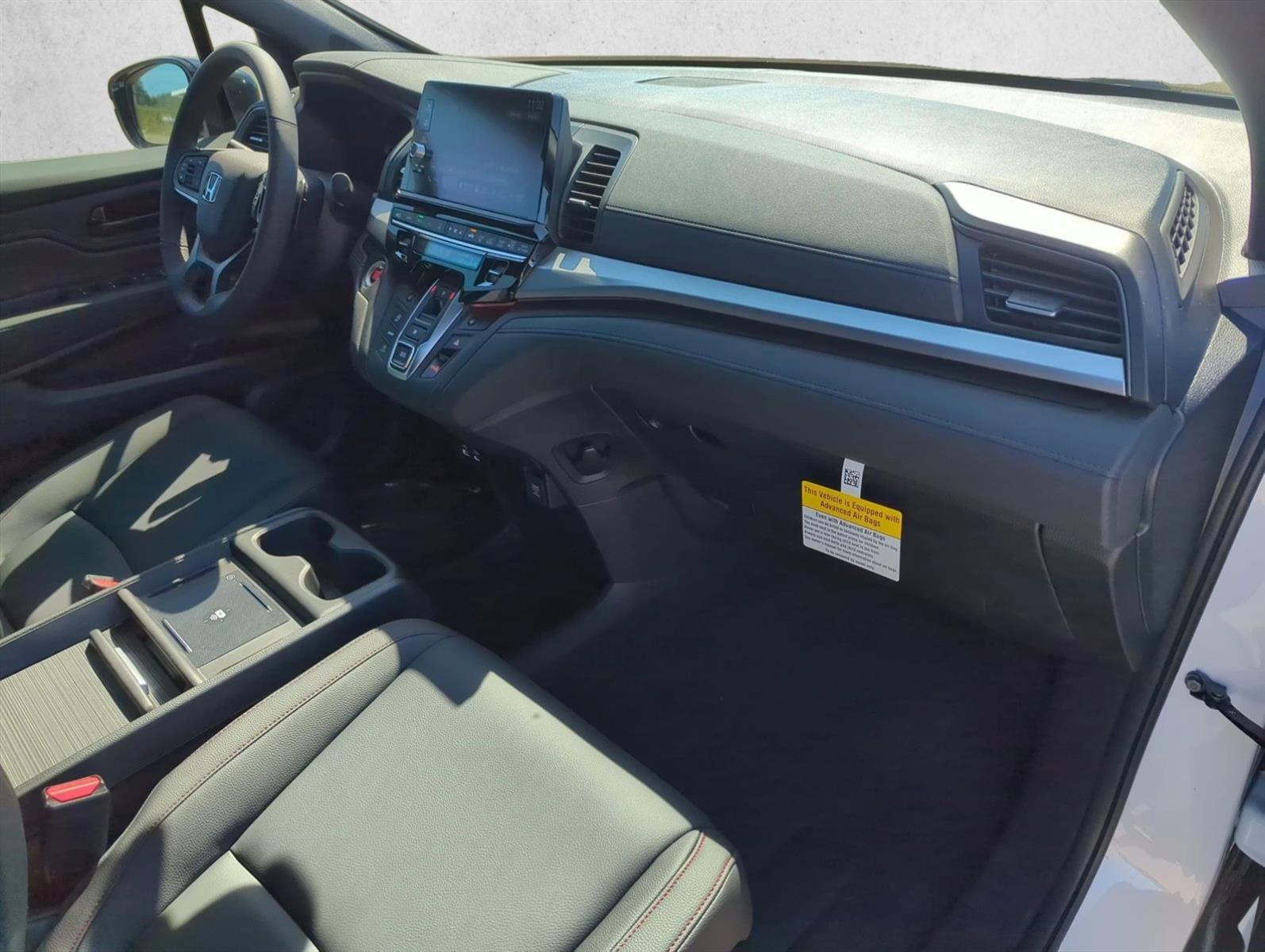 2026 Honda Odyssey photo 4