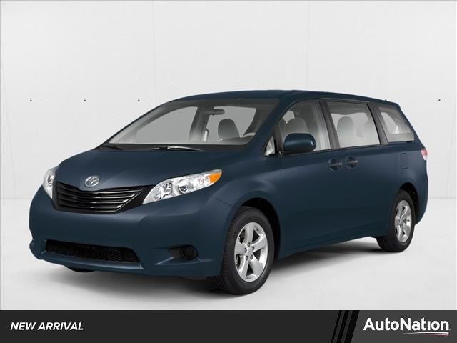 2011 Toyota Sienna LE V6 8-Passenger's photo