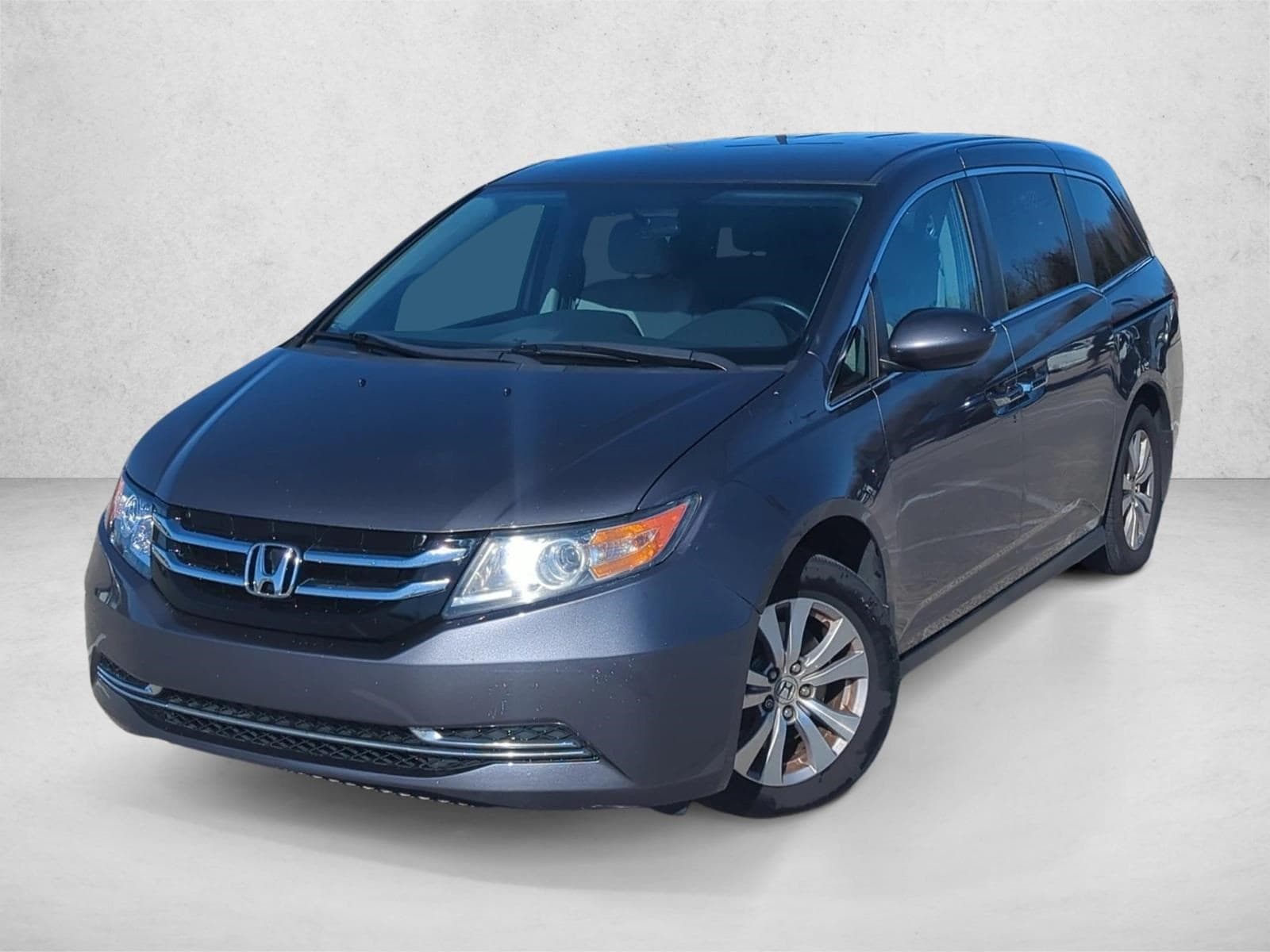 2015 Honda Odyssey EX's photo