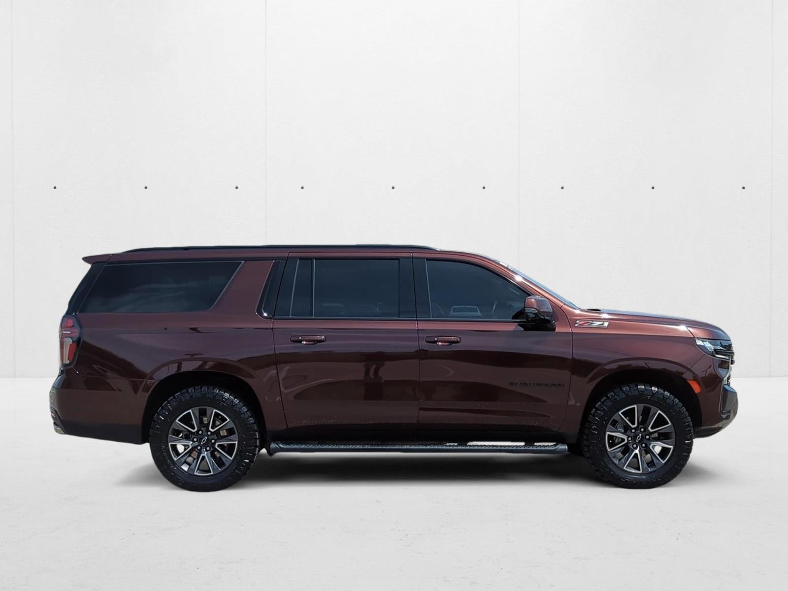 2023 Chevrolet Suburban Z71 photo 4