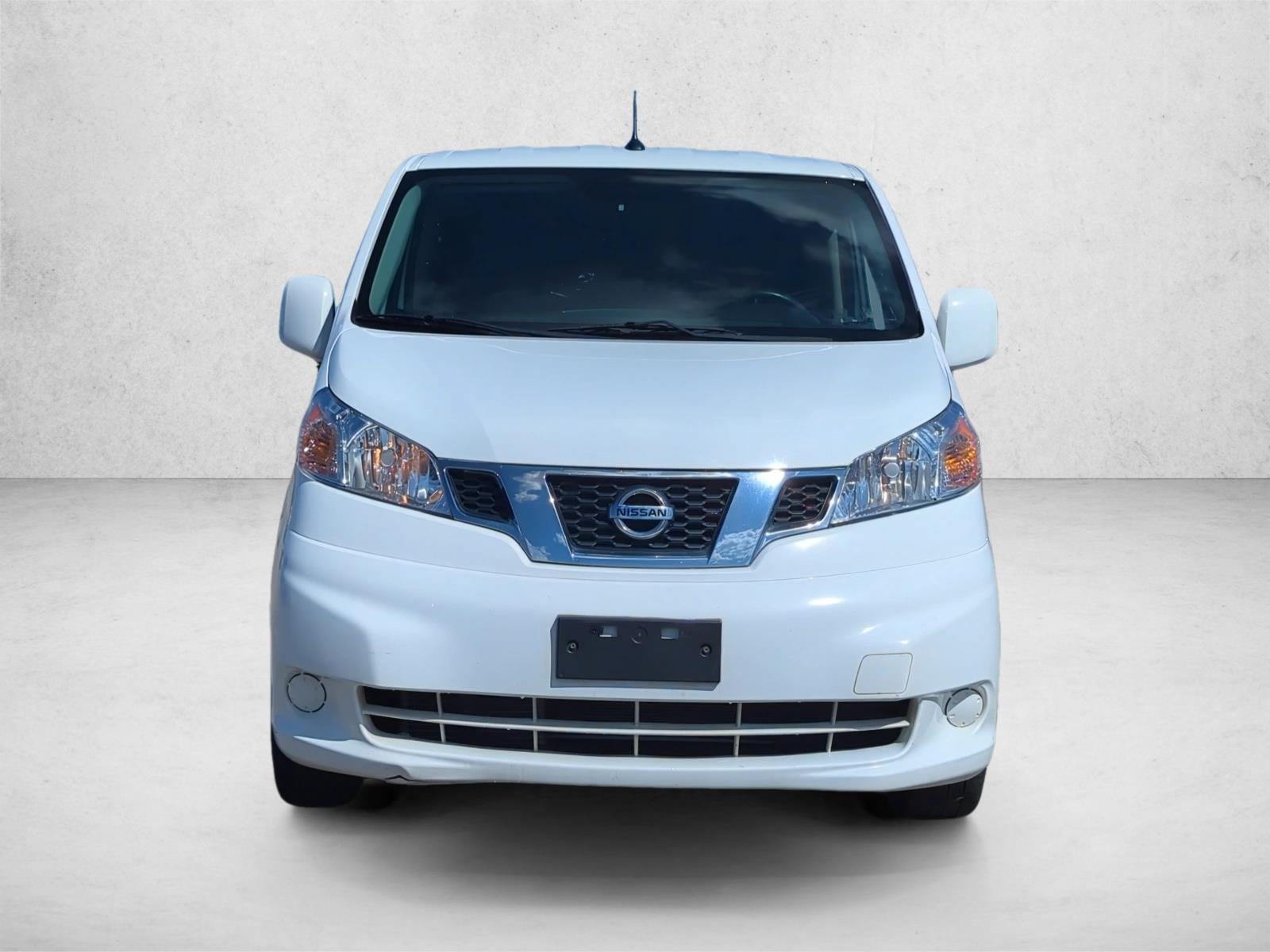 2020 Nissan NV200 SV photo 2